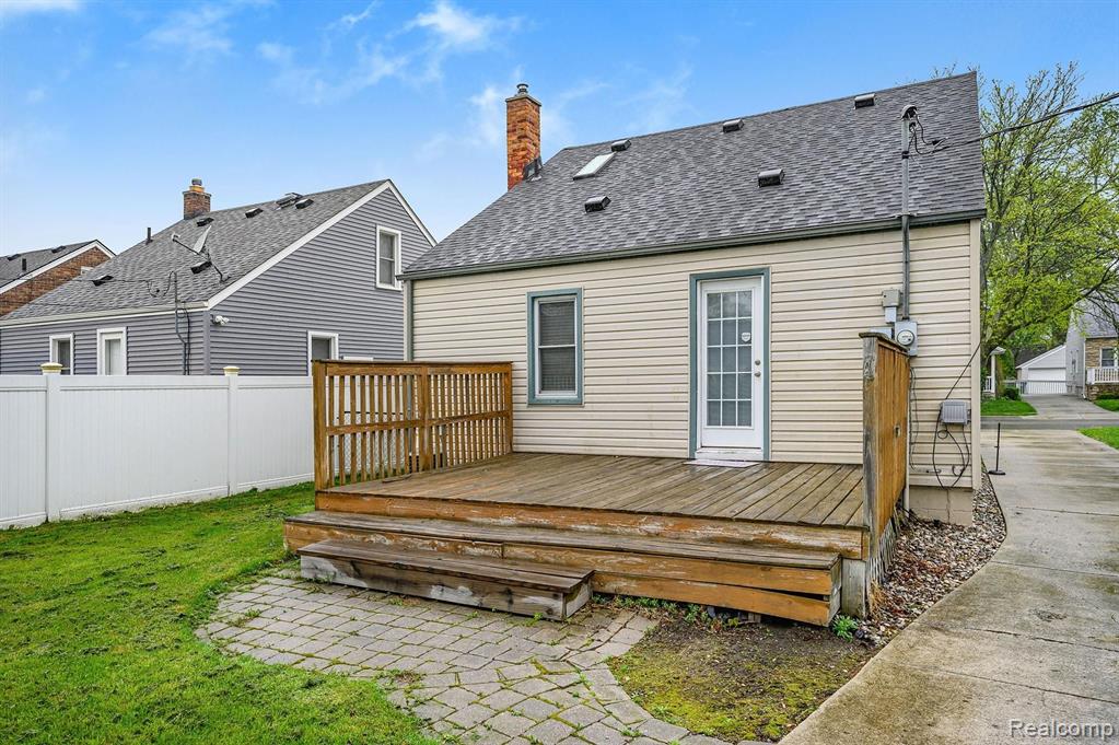 983 Harvard Road Berkley, MI 48072 - Photo 37 of 42