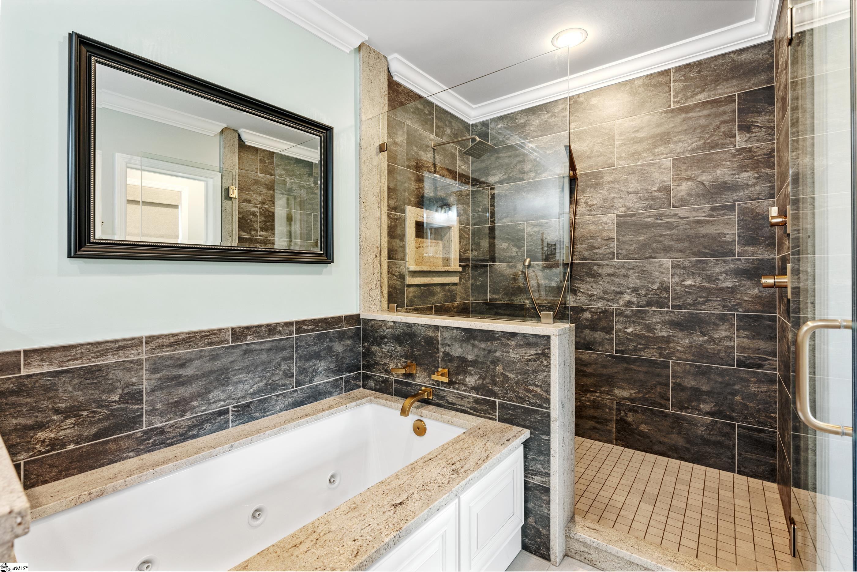 225 Foot Hills Road Greenville, SC 29617 - Photo 24 of 36 Gallery Image 24