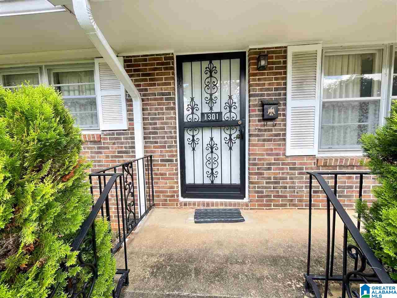 1301 Glendale Road Anniston, AL 36207 - Photo 2 of 32