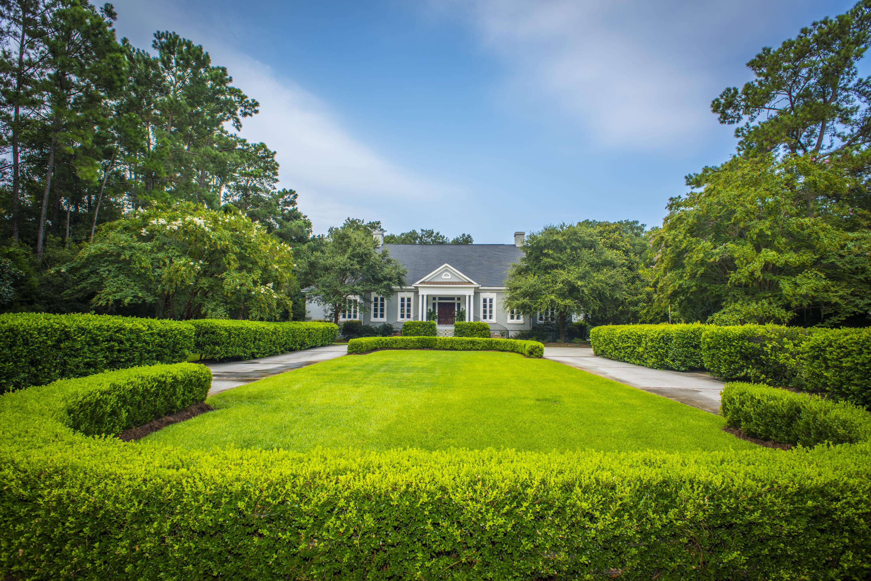 1465 Winton Road Mount Pleasant, SC 29464 - Photo 2 of 15 Beautiful Entry