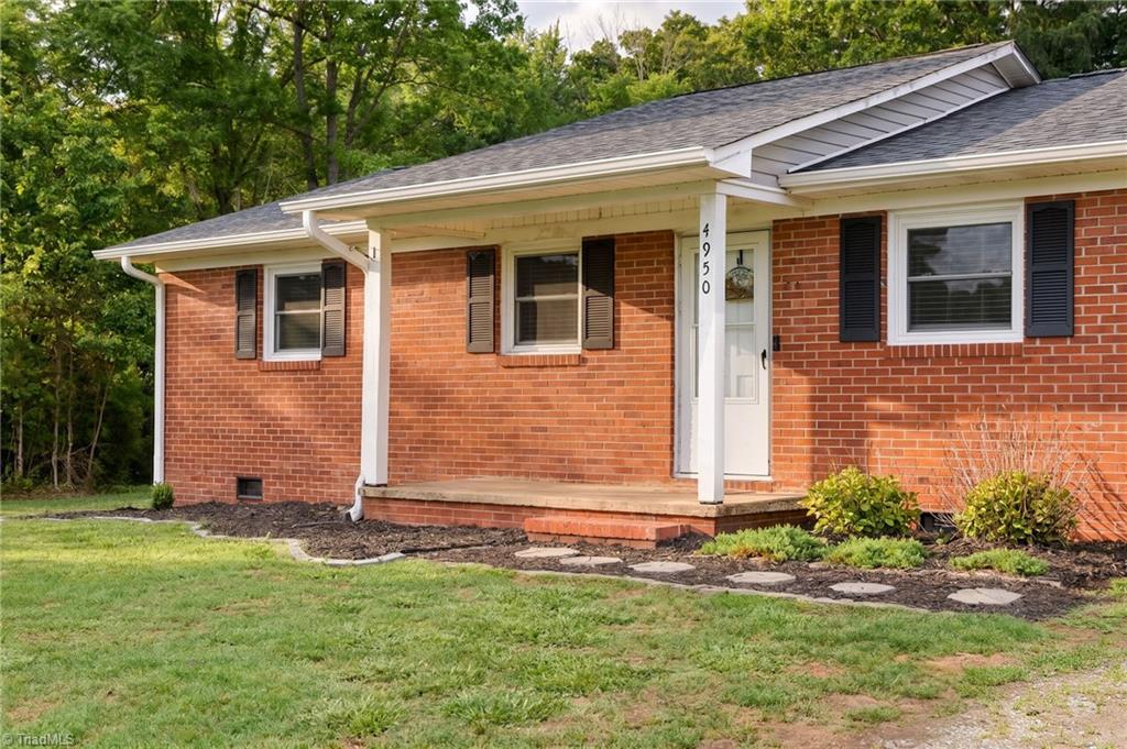 4950 Fairview Court Trinity, NC 27370 - Photo 3 of 29
