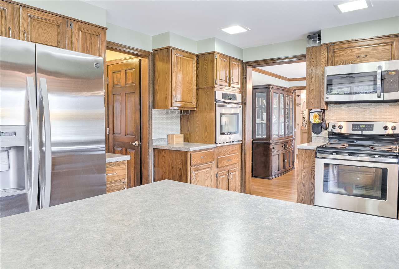 464 Chapman Road Keene, NH 03431 - Photo 3 of 39