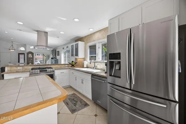 $843,000 | 5072 Via Calderon, Camarillo, CA 93012