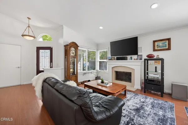 $843,000 | 5072 Via Calderon, Camarillo, CA 93012
