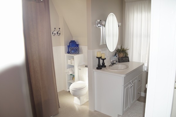 13 Marshbrook Road Billerica, MA 01821 - Photo 19 of 24 a bathroom with a toilet sink and mirror