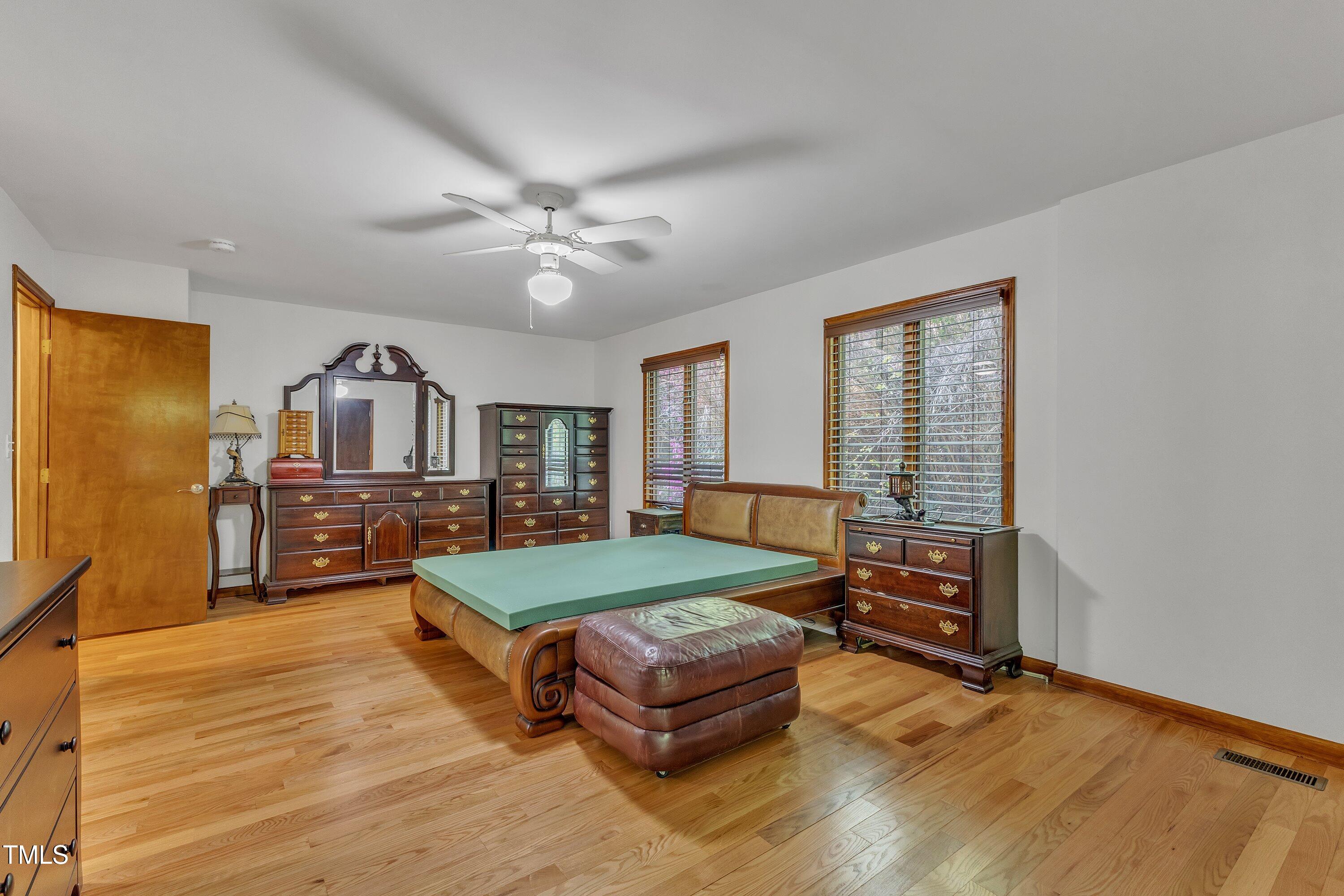 11209 Sedgefield Drive Raleigh, NC 27613 - Photo 36 of 78 36-11209 Sedgefield Dr-54
