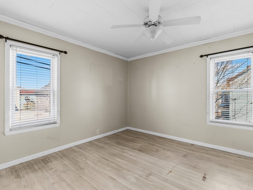 430 William Street Fall River, MA 02721 - Photo 22 of 42