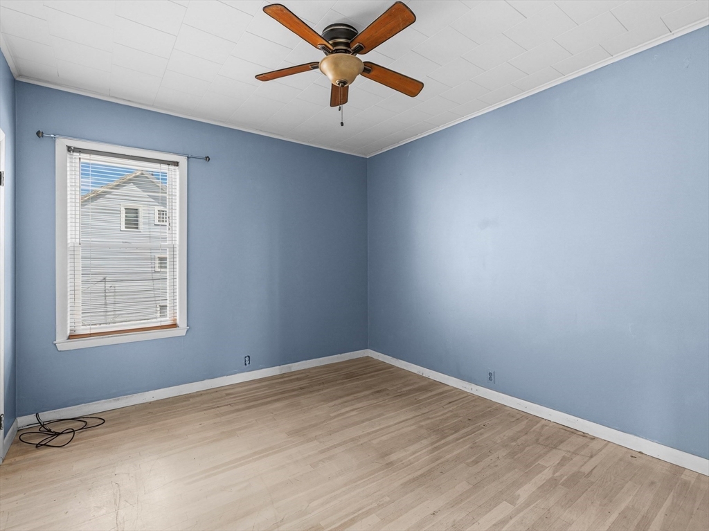 430 William Street Fall River, MA 02721 - Photo 23 of 42