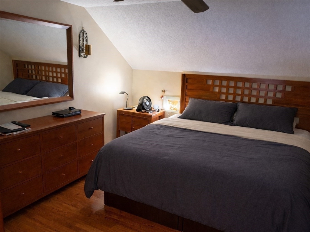 430 William Street Fall River, MA 02721 - Photo 33 of 42