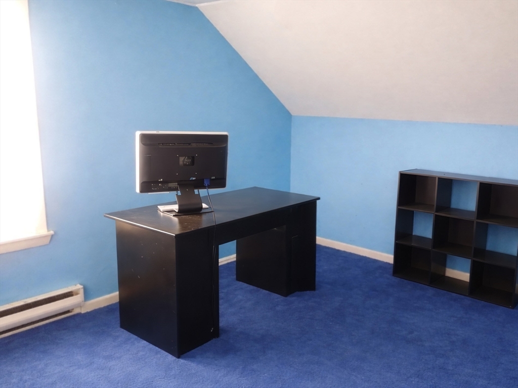 430 William Street Fall River, MA 02721 - Photo 34 of 42