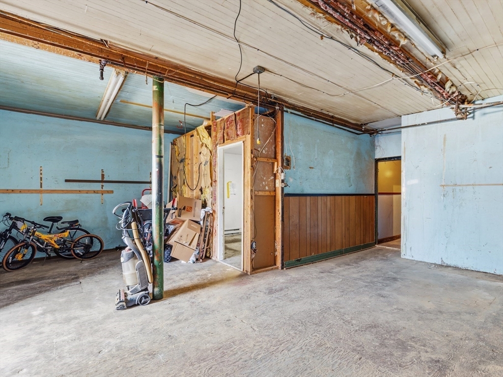 430 William Street Fall River, MA 02721 - Photo 37 of 42