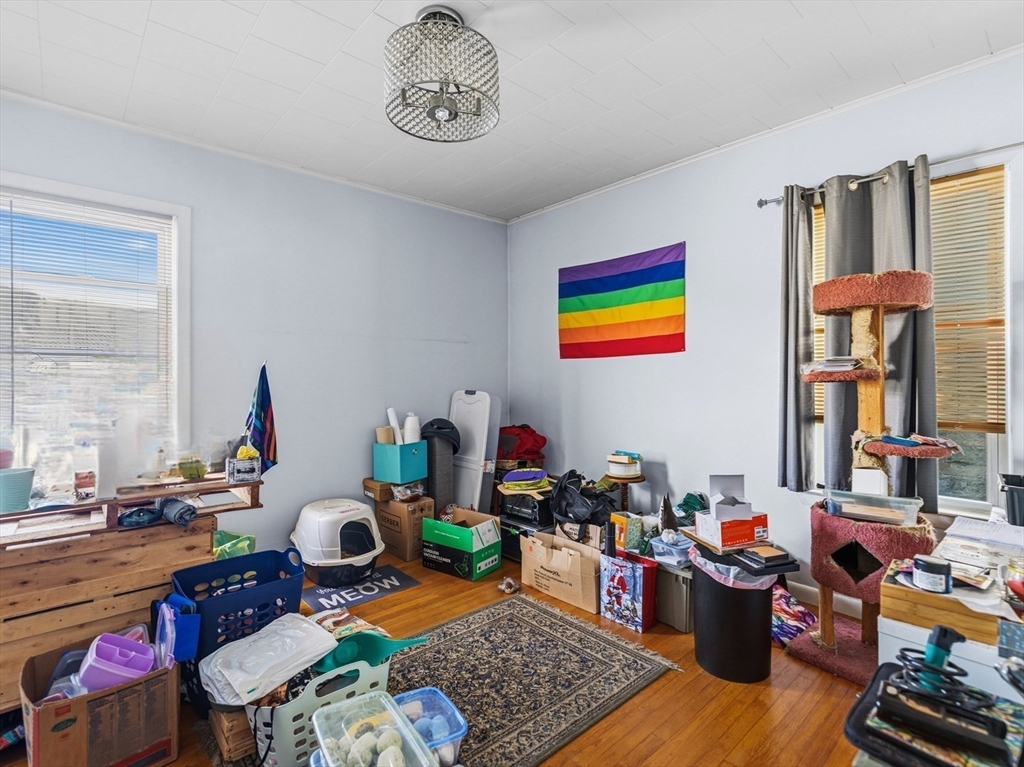 430 William Street Fall River, MA 02721 - Photo 9 of 42