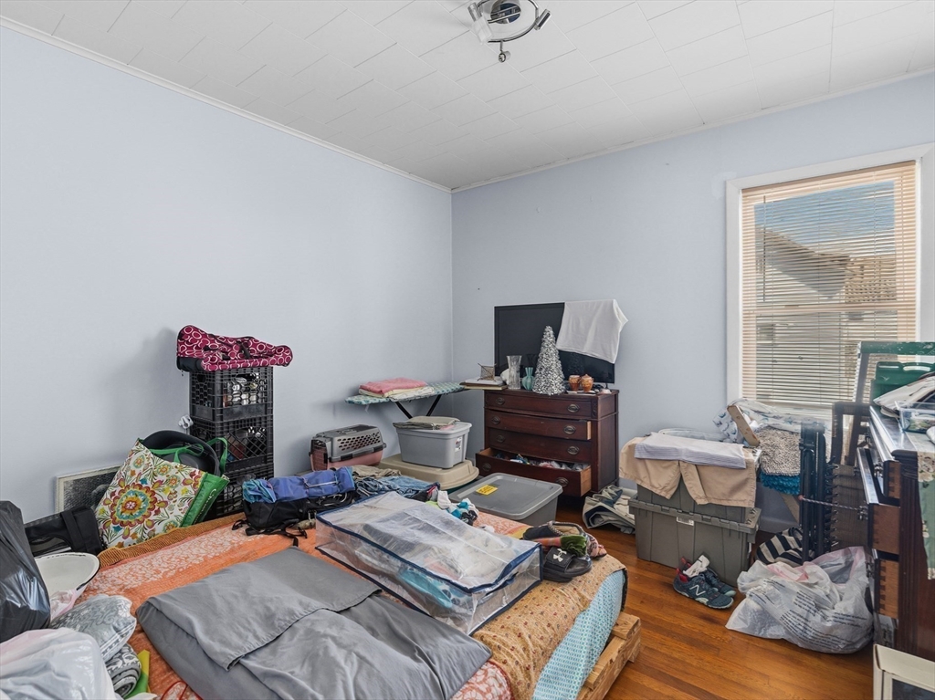 430 William Street Fall River, MA 02721 - Photo 10 of 42