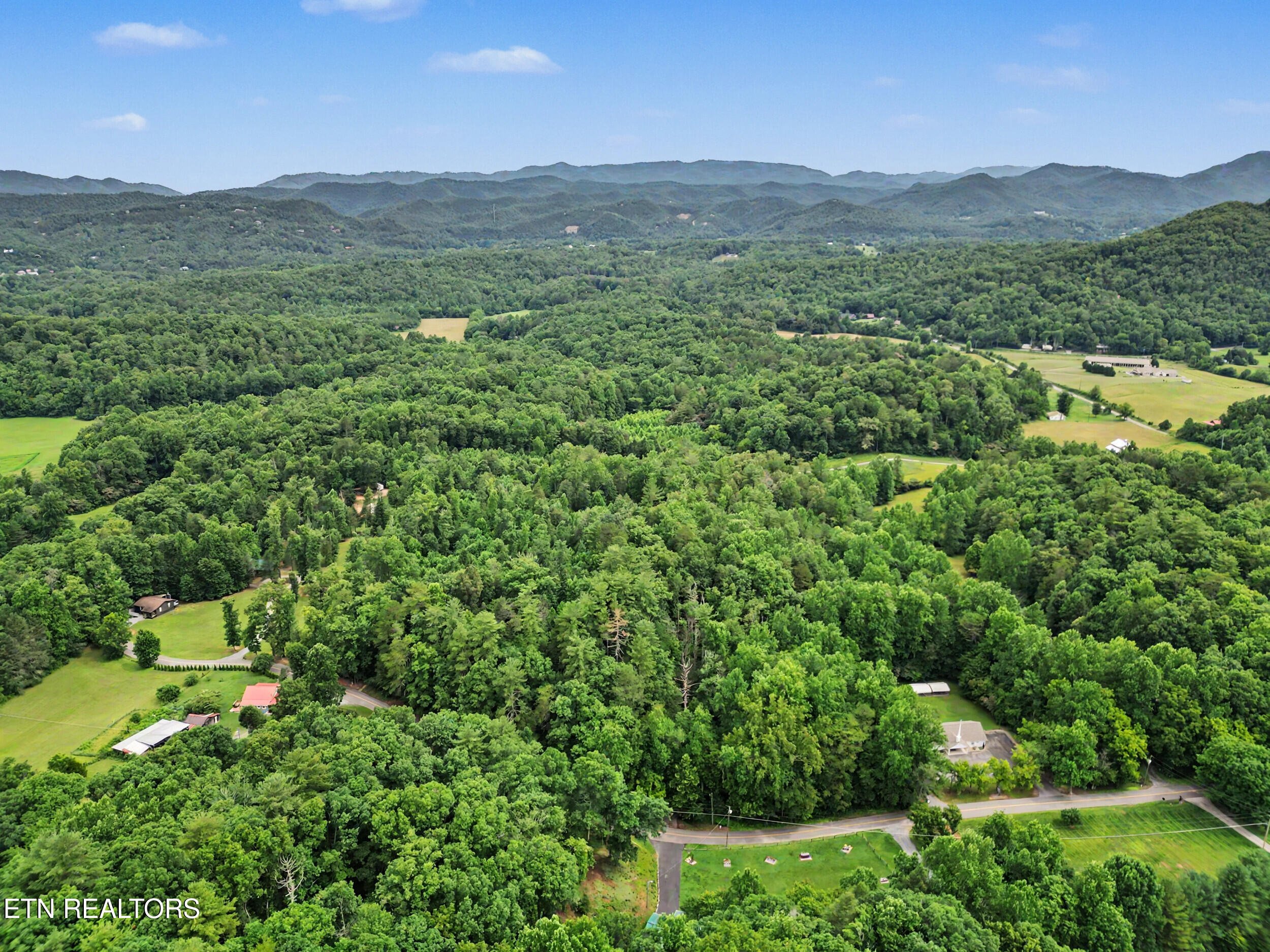 1006 Dry Valley Road Townsend, TN 37882 - Photo 53 of 54 52_dji_0100