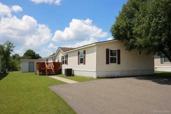 $60,000 | 9159 Greentree Drive, Newport, MI 48166