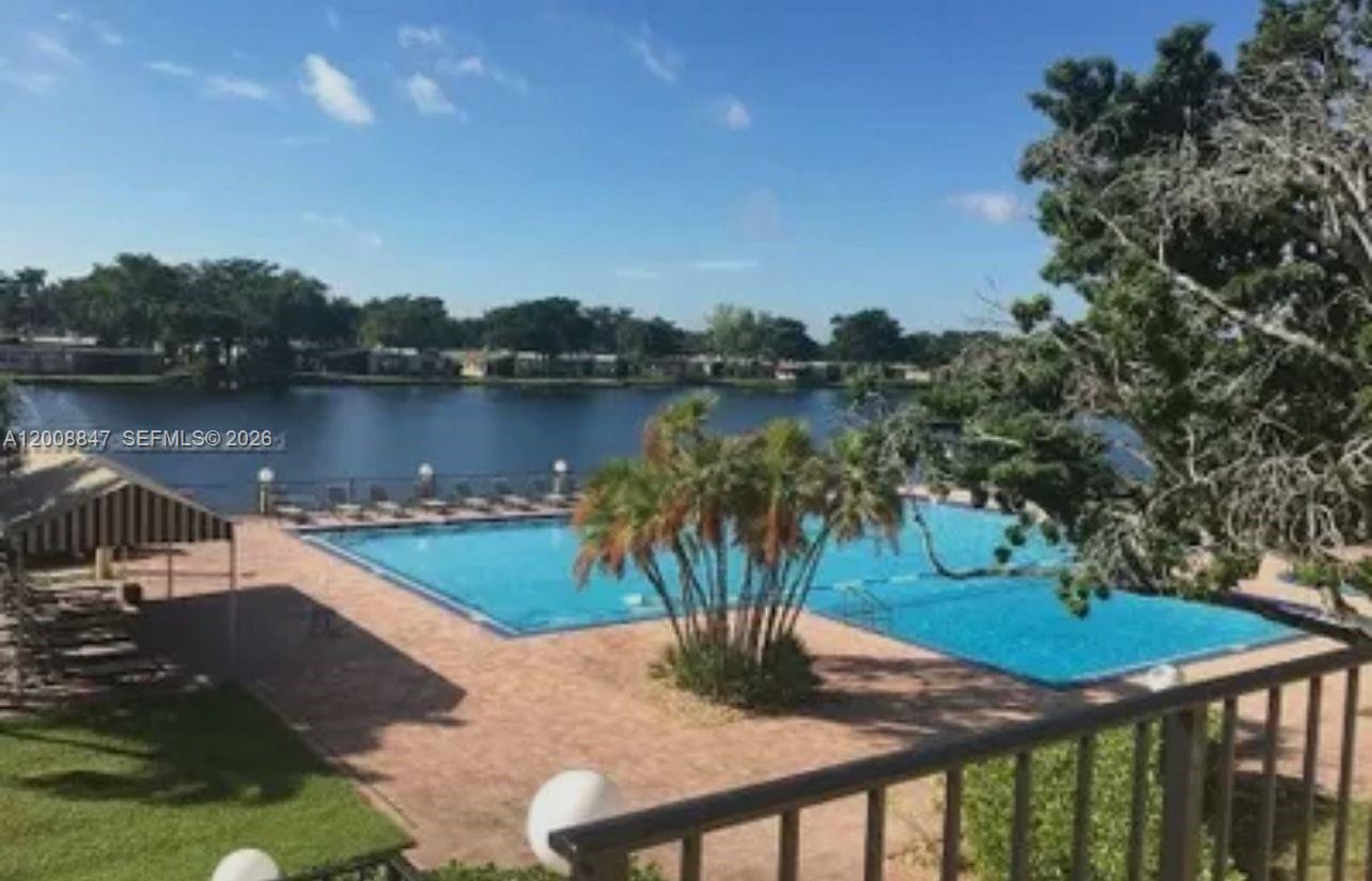 101 Berkley Road, Unit 101 Hollywood, FL 33024 - Photo 43 of 46 Gallery Image 43