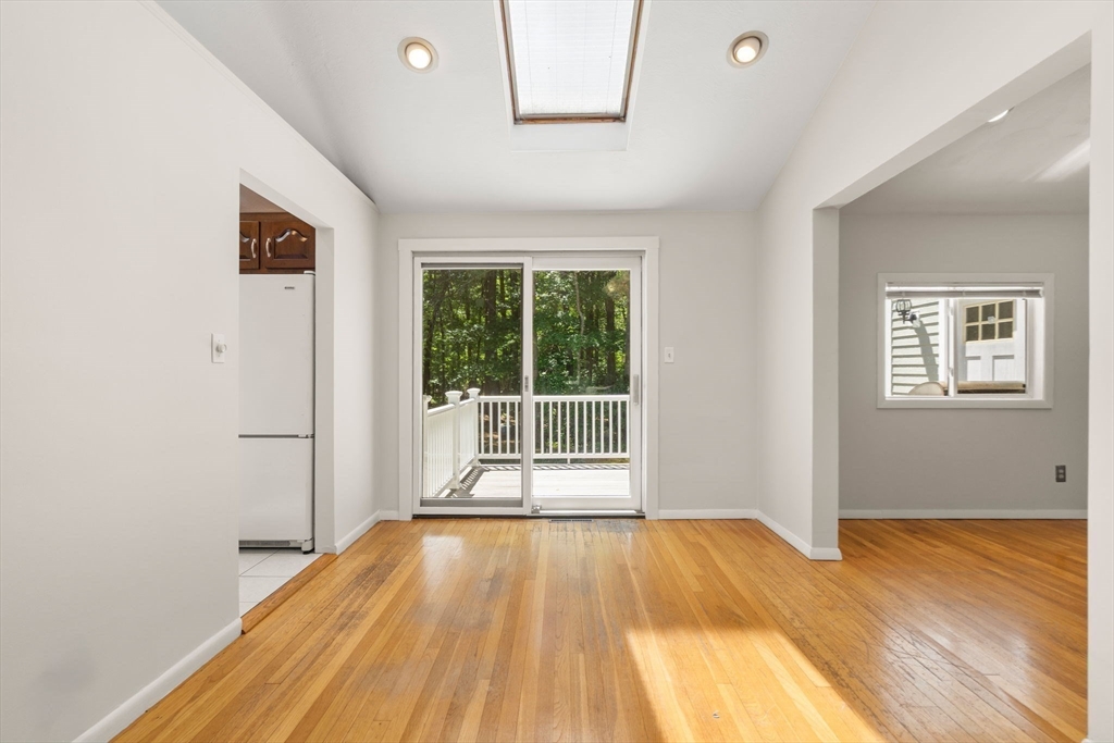 153 Pratts Mill Road Sudbury, MA 01776 - Photo 5 of 38