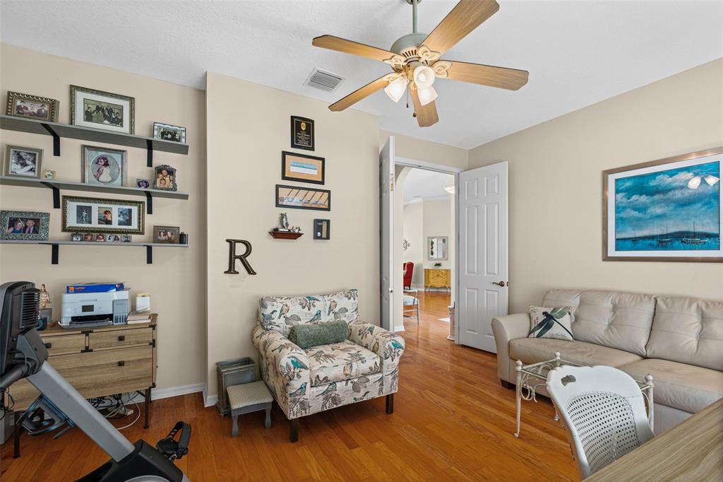 1229 Palm View Road Sarasota, FL 34240 - Photo 9 of 48 Gallery Image 9