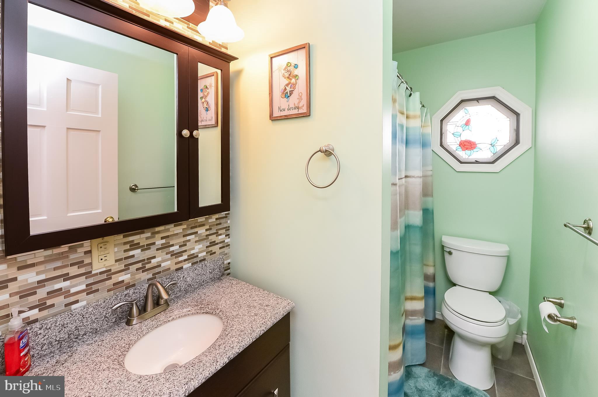 471 Whig Lane Road Pilesgrove, NJ 08098 - Photo 21 of 26 Family bathroom.