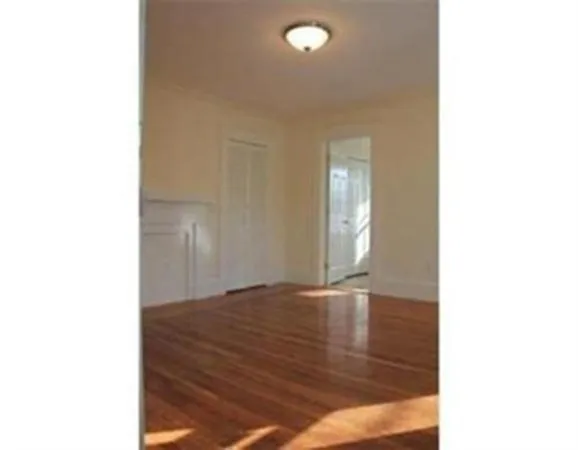 $2,200 | 14 Hawkes Street, Unit 2, Marblehead, MA 01945