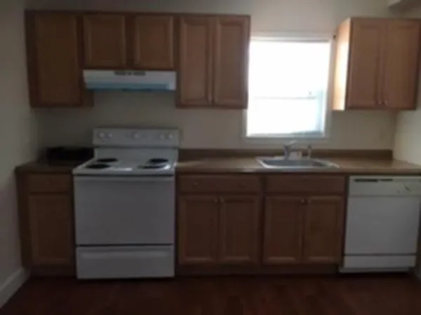 $2,200 | 14 Hawkes Street, Unit 2, Marblehead, MA 01945