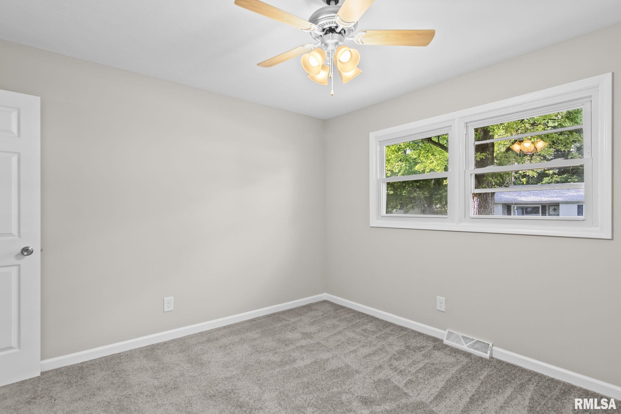 118 Windsor Road Springfield, IL 62702 - Photo 18 of 31