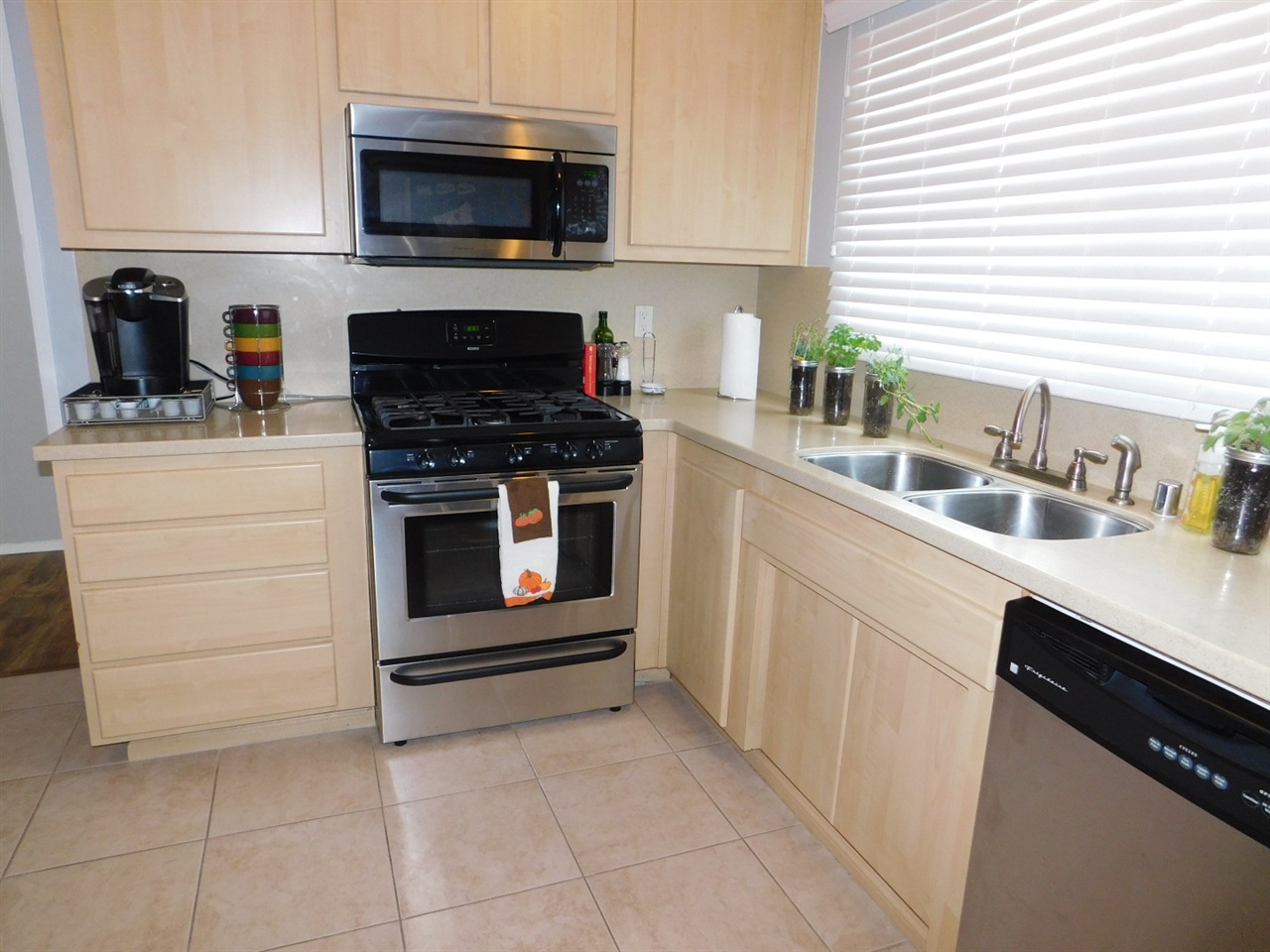 9475 Terrywood Road Santee, CA 92071 - Photo 5 of 21