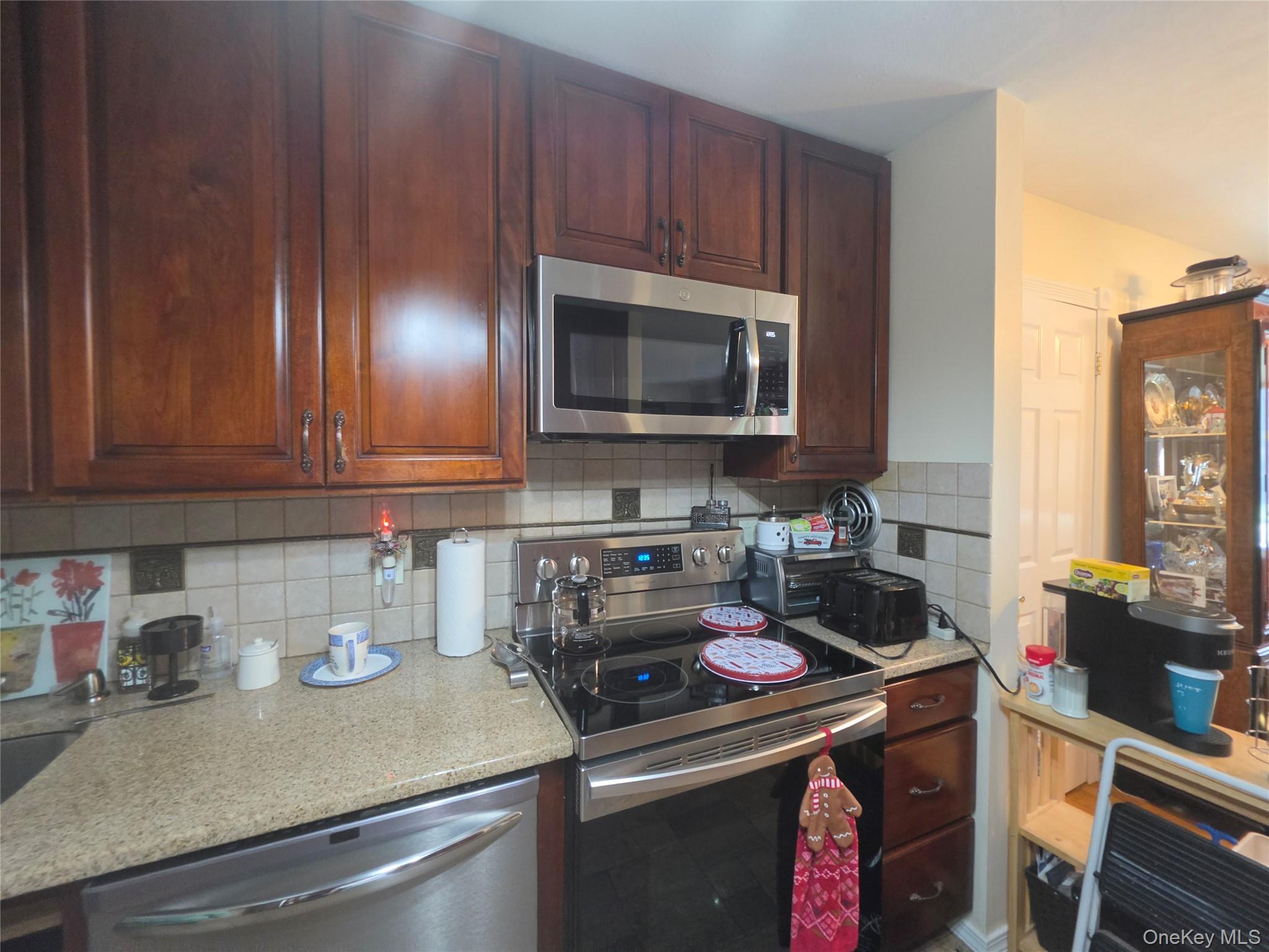 5 Secora Road, Unit F2 Spring Valley, NY 10977 - Photo 7 of 22 Gallery Image 7