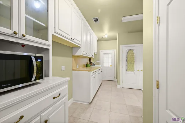 $425,000 | 29601 Melanie Street, Walker, LA 70785