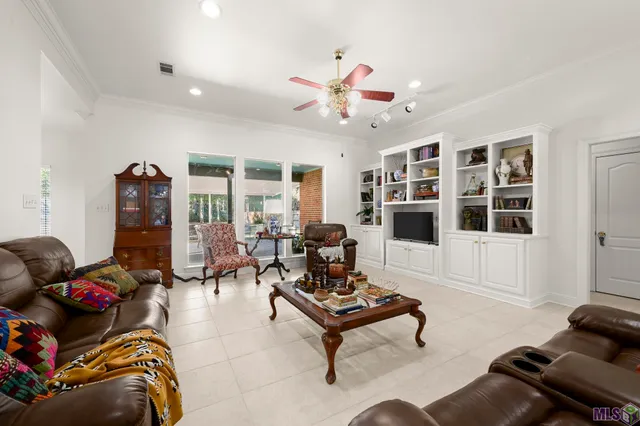 $425,000 | 29601 Melanie Street, Walker, LA 70785