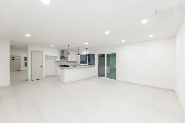 $2,500 | 7115 Falling Waters Drive, Spring, TX 77379