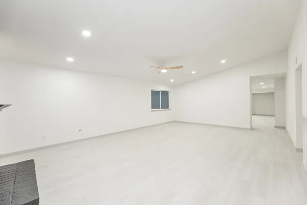 $2,400 | 7115 Falling Waters Drive, Spring, TX 77379