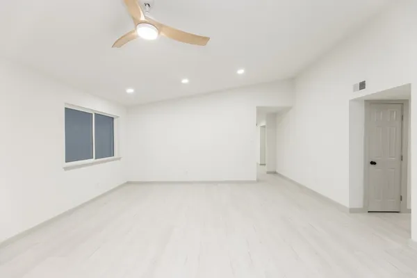 $2,400 | 7115 Falling Waters Drive, Spring, TX 77379