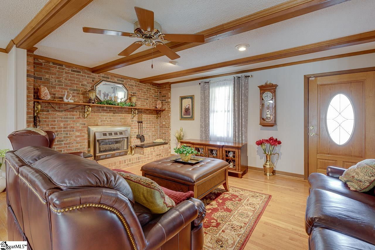 630 Lindley Road Piedmont, SC 29673 - Photo 11 of 35 Gallery Image 11