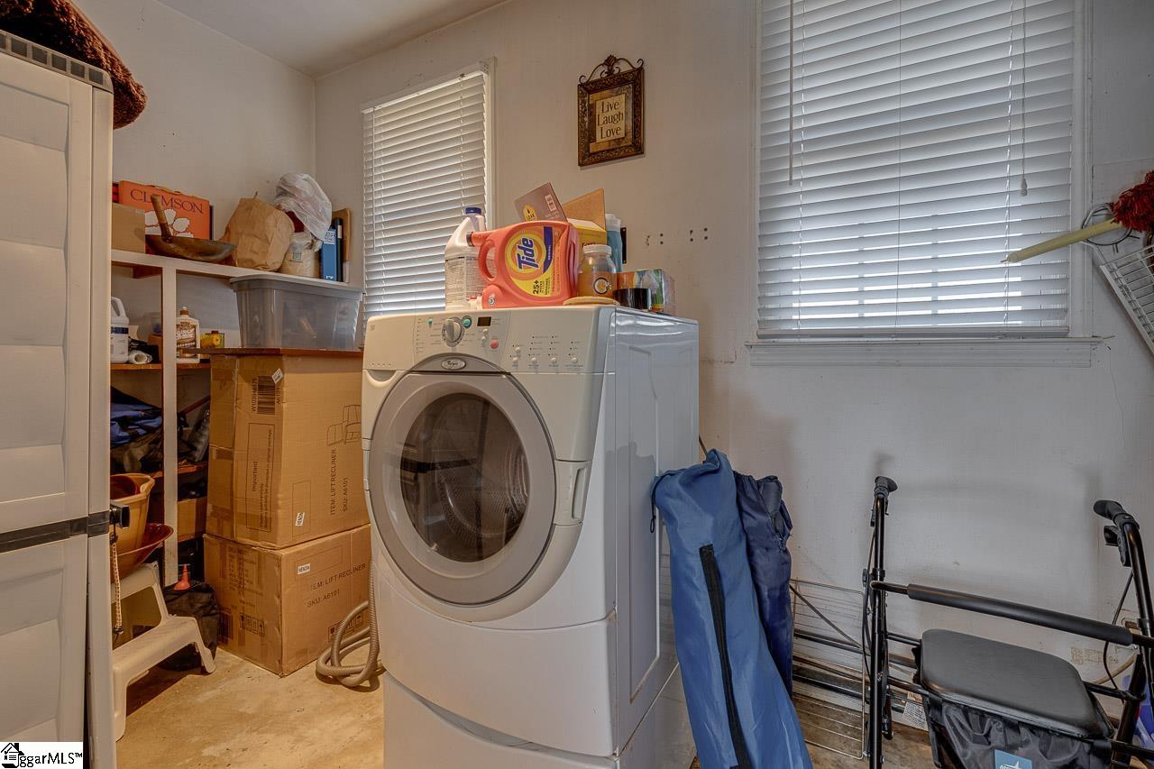 630 Lindley Road Piedmont, SC 29673 - Photo 4 of 35 Gallery Image 4