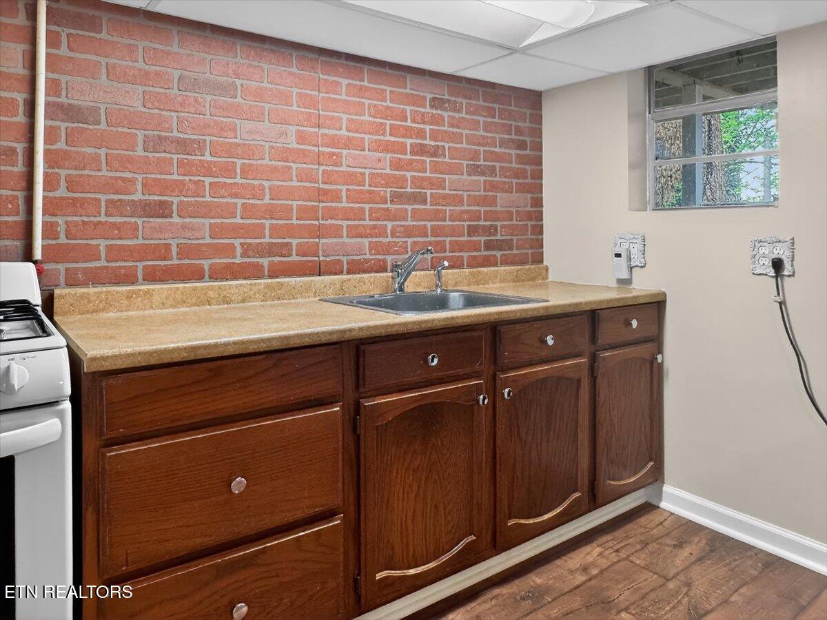 116 South Walker Lane Oak Ridge, TN 37830 - Photo 27 of 39 29-030_IMG_3610
