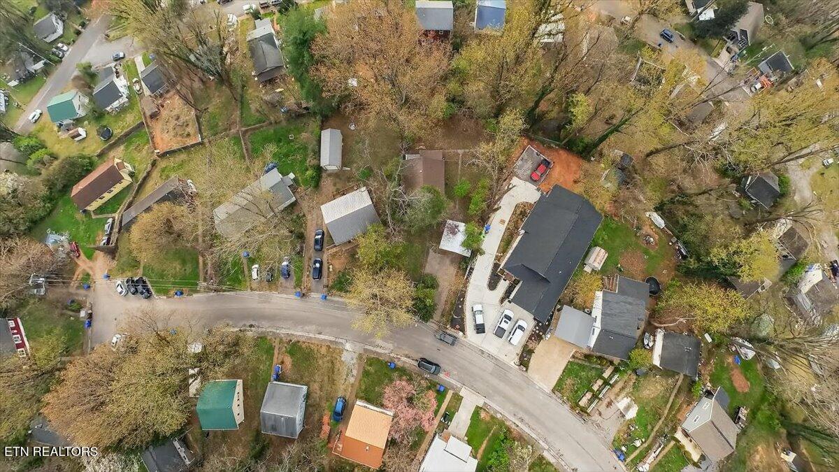116 South Walker Lane Oak Ridge, TN 37830 - Photo 3 of 39 03-002_Way above