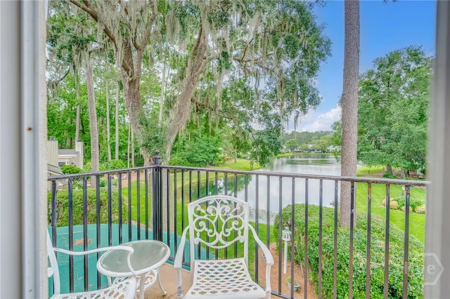 $850,000 | 2 Franklin Creek Road South, Savannah, GA 31411