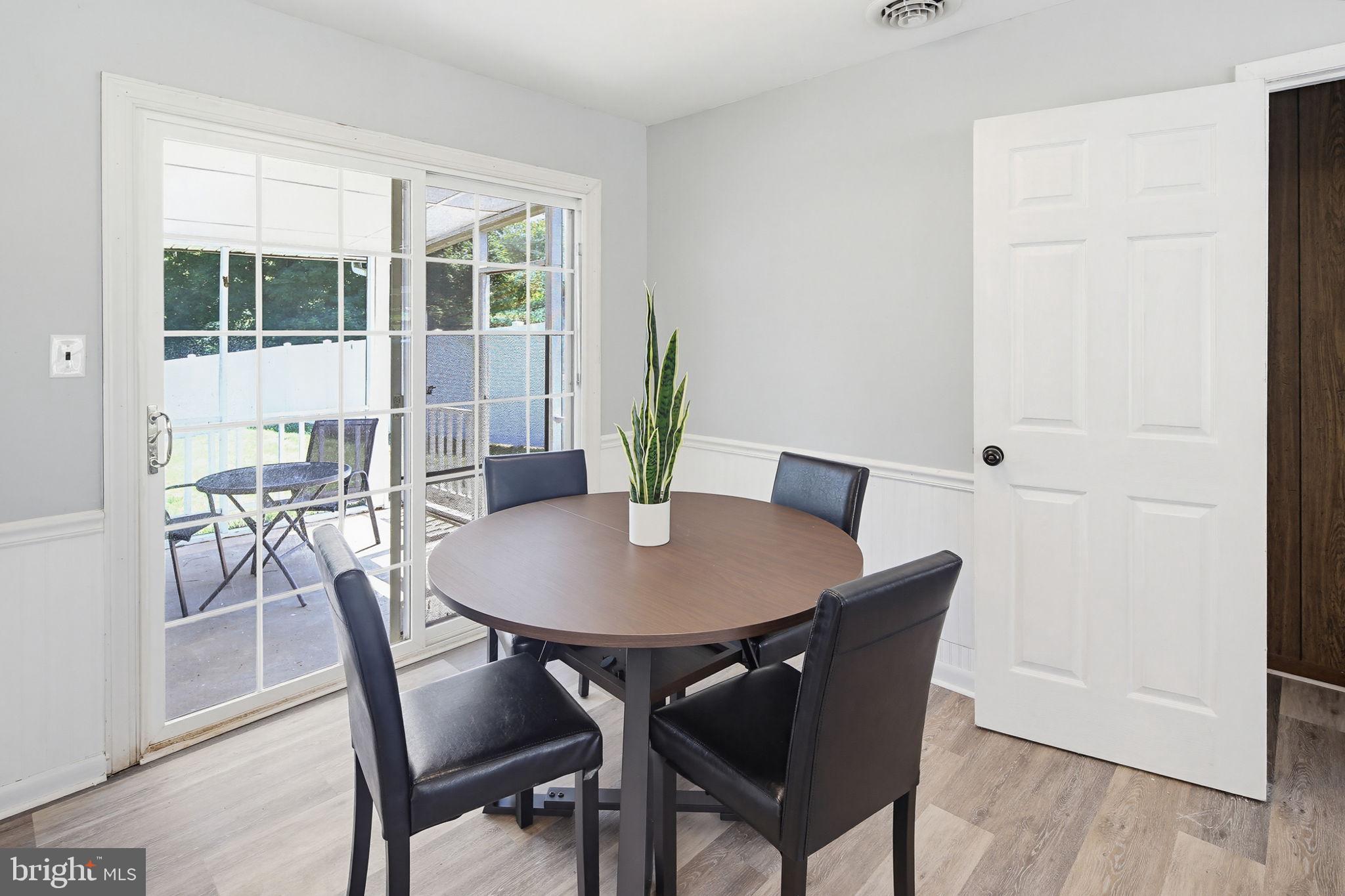 119 Schoolhouse Road Sykesville, MD 21784 - Photo 8 of 51 Bright and inviting dining space.