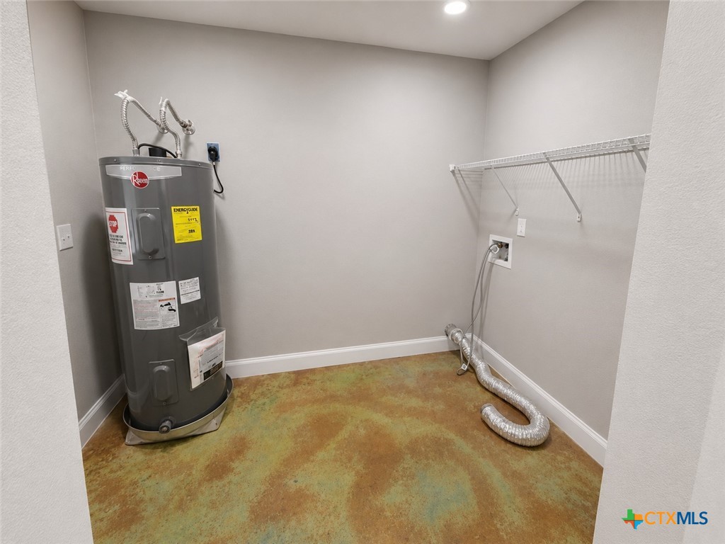 661 West Austin Street, Unit Q Luling, TX 78648 - Photo 9 of 9