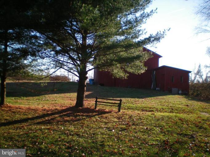 6200 Solomons Island Road Dunkirk, MD 20754 - Photo 14 of 22 Barn