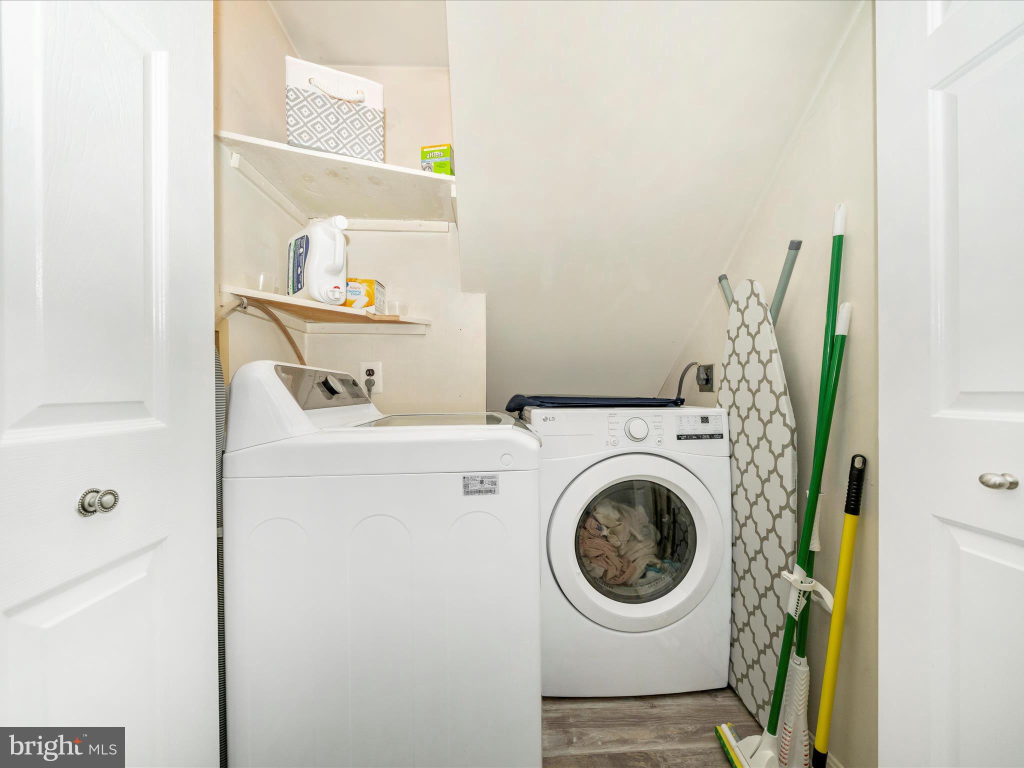 2684 Lydia Court Adamstown, MD 21710 - Photo 27 of 44 a utility room with dryer and washer