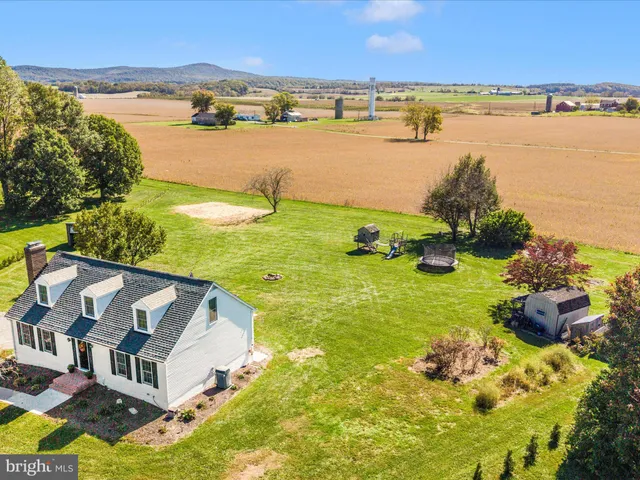 a view of yard with ocean view