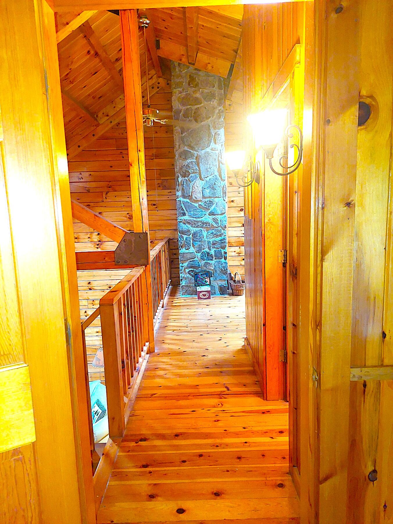372 Forest Avenue Orono, ME 04473 - Photo 49 of 51 upstairs hallway#2 edited