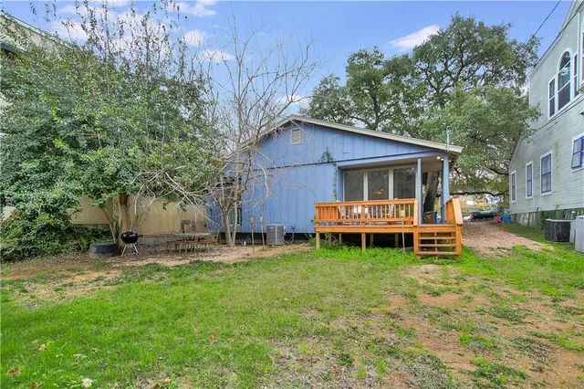 $3,300 | 1006 Lorrain Street, Austin, TX 78703