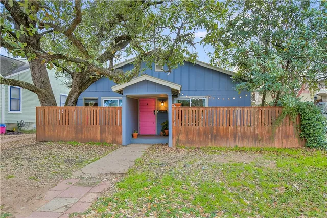 $3,300 | 1006 Lorrain Street, Austin, TX 78703