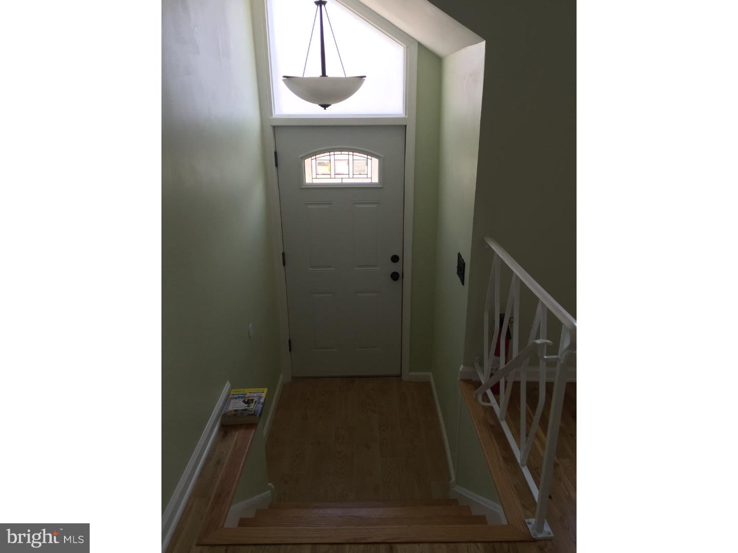 3502 Dows Road Philadelphia, PA 19154 - Photo 3 of 25