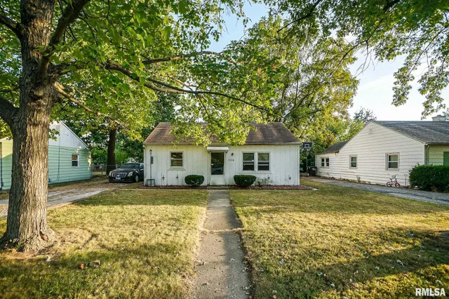 $45,000 | 2318 West Albany Avenue, Peoria, IL 61604