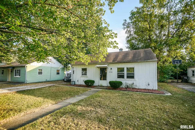 $45,000 | 2318 West Albany Avenue, Peoria, IL 61604