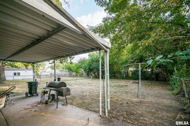 $45,000 | 2318 West Albany Avenue, Peoria, IL 61604